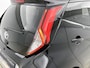 Toyota Aygo 1.0 VVT-i x-play Automaat | Premium uitvoering | | Parkeersensoren voor en achter |