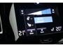 Volvo XC40 1.5 T4 Recharge Plus Dark | 360 camera | Memory stoel | Trekhaak | Harman/Kardon | Stoel&stuurverwarming |