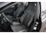Volkswagen Golf 1.5 eTSI R-Line Business+ 150PK DSG Automaat Panoramadak Sfeerverlichting LED 18 inch Carplay Android