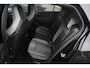 Volkswagen Golf 1.5 eTSI R-Line Business+ 150PK DSG Automaat Panoramadak Sfeerverlichting LED 18 inch Carplay Android
