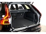 Volvo XC60 2.0 T8 AWD 335kW/456pk Aut8 MJ2026 Plug-in hybrid Ultra Black Edition LUCHTVERING + HARMAN/KARDON + PANORAMADAK + BLIS + STOELMASSAGE + PILOT ASSIST + STOELVERWARMING V&A + ADAPT.CRUISE + STUURVERWARMING + 360 CAMERA + PARKSENSOREN + 21" LM-VELGEN!!