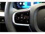 Volvo XC60 2.0 T8 AWD 335kW/456pk Aut8 MJ2026 Plug-in hybrid Ultra Black Edition LUCHTVERING + HARMAN/KARDON + PANORAMADAK + BLIS + STOELMASSAGE + PILOT ASSIST + STOELVERWARMING V&A + ADAPT.CRUISE + STUURVERWARMING + 360 CAMERA + PARKSENSOREN + 21" LM-VELGEN!!