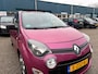 Renault Twingo 1.2 | Pano Dak | LM Velgen | Bluetooth | Airco | EL Ramen | Facelift | APK bij de aflevering |