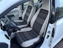 SEAT Mii 1.0 Style 5-Drs Airco Electric pakket Audio/CD LMV 14" ESP Sportonderstel ABS Colorpakket Dealeronderhoud Nieuwe Apk!