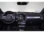 Volvo XC40 T2 Momentum Business - IntelliSafe Assist - Parkeercamera achter - Parkeersensoren voor & achter - Apple Carplay & Android Auto - High Performance audio - Extra getint glas - 18' LMV
