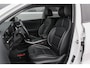 Kia Niro EV ExecutiveLine 64 kWh 204 PK | Facelift + 3 fase laden | Nette en zeer complete e- Niro (dealer onderhouden)