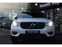 Volvo XC40 1.5 T5 Plug-in R-Design Pano H&K 360 El.Haak ACC Keyless 19” Stuur/Stoelverwarming