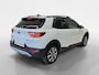 Kia Stonic 1.0 T-GDi MHEV DynamicPlusLine | Cruise Control | Climate Control | Zwart dak | LM Velgen | Navigatie | Bluetooth | Apple Carplay/Android Auto |