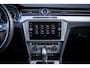 Volkswagen Passat Variant 1.5 TSI Highline | Automaat | Adaptieve cruise control | Stoel Verwarming | Parkeer hulp |