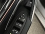 BMW X1 18i M-Sport | Panorama | Sportstoelen | Keyless-Entry | Sfeerverlichting | Achteruitrij-Camera | Carplay | Full-LED | Black-Optic | Getint Glas | Stoelverwarming | Draadloos Laden |