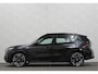 BMW X1 18i M-Sport | Panorama | Sportstoelen | Keyless-Entry | Sfeerverlichting | Achteruitrij-Camera | Carplay | Full-LED | Black-Optic | Getint Glas | Stoelverwarming | Draadloos Laden |