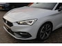 SEAT Leon Sportstourer 1.5 FR TSI 150pk | Camera | Cruise | Trekhaak | Climate | Sfeer | Stoelverwarming | LED