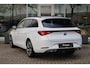 SEAT Leon Sportstourer 1.5 FR TSI 150pk | Camera | Cruise | Trekhaak | Climate | Sfeer | Stoelverwarming | LED