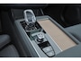 Volvo XC90 T8 Recharge AWD Plus Bright - Panorama/schuifdak - IntelliSafe Assist & Surround - 360º Camera - Harman/Kardon audio - Adaptieve LED koplampen - Vrwarmde voorstoelen, stuur & achterbank - Parkeersensoren voor & achter - Elektr. bedienb. voorstoelen met geheugen - Head up display - Draadloze tel. lader - Extra getint glas - 21' LMV