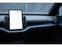 Volvo EX30 Single Motor Plus Europa 51 kWh Afneembare trekhaak | Stuur & Stoelverwarming | Elektrisch verstelbare stoelen | Dak in hoogglans zwart | Apple Car Play