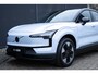 Volvo EX30 Single Motor Plus Europa 51 kWh | Semi-elektrische trekhaak | Stuur & Stoelverwarming | Elektrisch verstelbare stoelen | Dak in hoogglans zwart | Apple Car Play