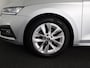 Skoda Octavia Combi 1.0 TSI Style 110pk | Navigatie | Parkeersensoren voor en achter | Apple Carplay -/ Andriod auto |  Verwambare voorstoelen