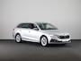 Skoda Octavia Combi 1.0 TSI Style 110pk | Navigatie | Parkeersensoren voor en achter | Apple Carplay -/ Andriod auto |  Verwambare voorstoelen