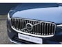 Volvo XC60 2.0 T6 Plug-in hybrid AWD Ultimate Bright | Luchtvering | semi Elec. inklapbare trekhaak | Blond Moriitz Leder |  4 camera's | Alarm klasse III af-fabriek|