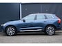 Volvo XC60 2.0 T6 Plug-in hybrid AWD Ultimate Bright | Luchtvering | semi Elec. inklapbare trekhaak | Blond Moriitz Leder |  4 camera's | Alarm klasse III af-fabriek|