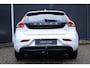 Volvo V40 T2 Polar+ | Zwart Lederen Bekleding | Fullmap Navigatie | Stoelverwarming | Parkeercamera achter | Volvo on Call | Climate Control | Cruise Control |