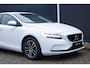 Volvo V40 T2 Polar+ | Zwart Lederen Bekleding | Fullmap Navigatie | Stoelverwarming | Parkeercamera achter | Volvo on Call | Climate Control | Cruise Control |