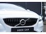 Volvo V40 T2 Polar+ | Zwart Lederen Bekleding | Fullmap Navigatie | Stoelverwarming | Parkeercamera achter | Volvo on Call | Climate Control | Cruise Control |