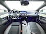 Mercedes-Benz CLA 250e AMG // Keyless Entry // Sfeerverlichting // Camera // 19" AMG Velgen // Apple Carplay // Android Auto // Privacy Glas