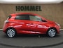 Renault Zoe R135 Intens 52 kWh - KOOPACCU - DODEHOEKDETECTIE - ACHTERUITRIJCAMERA - PARKEERSENSOREN VOOR/ACHTER - AIRCO (AUTOMATISCH) - CRUISE CONTROL - APPLE CARPLAY/ANDROID AUTO - KEYLESS ENTRY/START