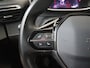 Peugeot 2008 1.2 PureTech 100 Allure | Benzine | Handgeschakeld | Zesversnellingsbak | Donker getint glas achter | Remote services | Regensensor | Cruise control | Automatisch dimmende binnenspiegel | Parkeersensoren |