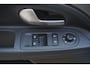 Volkswagen Up! 1.0 move up!BlueMotion Executive/Dealeronderhouden /All-Seasonbanden.