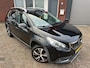 Peugeot 2008 1.2 PureTech Allure / Navi / Leder / PDC / AUT