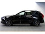 Volvo XC60 2.0 T8 AWD 335kW/456pk Aut8 MJ2026 Plug-in hybrid Ultra Black Edition LUCHTVERING + HARMAN/KARDON + PANORAMADAK + BLIS + STOELMASSAGE + PILOT ASSIST + STOELVERWARMING V&A + ADAPT.CRUISE + STUURVERWARMING + 360 CAMERA + PARKSENSOREN + 21" LM-VELGEN!!