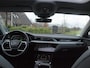 Audi E-tron 55 quattro Business edition Plus 95 kWh | Panoramadak | Apple Carplay | Trekhaak | Parkeersensoren | Adaptieve Cruise Control |
