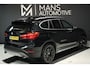 BMW X1 XDrive20i / PANO / HUD / NAP / CAMERA / DEALER SERVICE / STOELVERW