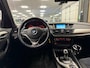 BMW X1 SDrive20i Limited Series * Automaat / Navigatie / Trekhaak / NL Auto *