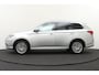 Mitsubishi Outlander 2.4 PHEV Intense+ Schuif-/kanteldak Trekhaak Dodehoek