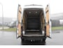 Volkswagen Crafter 35 2.0 TDI L4H4 Highline Adaptieve Cruise, Camera, Carplay, LED, Clima, Automaat, Sensoren, 177pk, Trekhaak, Sensoren, Uniek! camper project