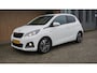 Peugeot 108 1.0 68pk e-VTi Allure 5Drs Keyless 16inch LM Groot scherm Clima Achteruitrijcamera *NL auto* 69645km!