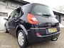 Renault Scenic 1.6-16V Business Line met nieuwe APK!