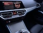 BMW 3-Serie Touring 330e High Executive M Sport Pano HUD Leder Sfeerverlichting