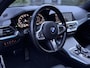 BMW 3-Serie Touring 330e High Executive M Sport Pano HUD Leder Sfeerverlichting