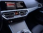 BMW 3-Serie Touring 330e High Executive M Sport Pano HUD Leder Sfeerverlichting