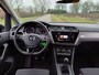 Volkswagen Touran Highline / 7 Persoons / Trekhaak/ Camera / Carplay