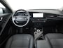 Kia Niro EV DynamicLine 64.8 kWh | SOH 100% | Adaptief Cruise | Camera | Winter pakket | Zondag Open!