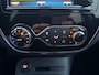 Renault Captur 1.2 TCe Dynamique | Automaat | Parkeersensoren | Camera | Bluetooth | All Season Banden | Navigatie | Climate Control | 12 Maanden BOVAG Garantie