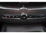 Volvo XC60 T5 Momentum - Intellisafe surround - Verwarmbare voorstoelen - Parkeersensoren voor en achter - camera achter - Cruise Control - Climate Control - Apple® CarPlay - Android Auto - Licht- & regensensor - 18' LMV - City Safety