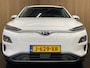 Hyundai Kona Electric EV Premium 64 kWh|GROTE ACCU|100%SOH|FACELIFT|3-FASE|TREKH|DAK|HUD|LEDER|ACC|STUURVERW|STOELVERW+VENT|CAMERA|CARPLAY|