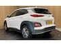 Hyundai Kona Electric EV Premium 64 kWh|GROTE ACCU|100%SOH|FACELIFT|3-FASE|TREKH|DAK|HUD|LEDER|ACC|STUURVERW|STOELVERW+VENT|CAMERA|CARPLAY|