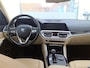 BMW 3-Serie 318i High Executive+Volleder+Stoel-verw+laser-LED+elek-trekhaak+Privacy-Glass= ORIG/NL